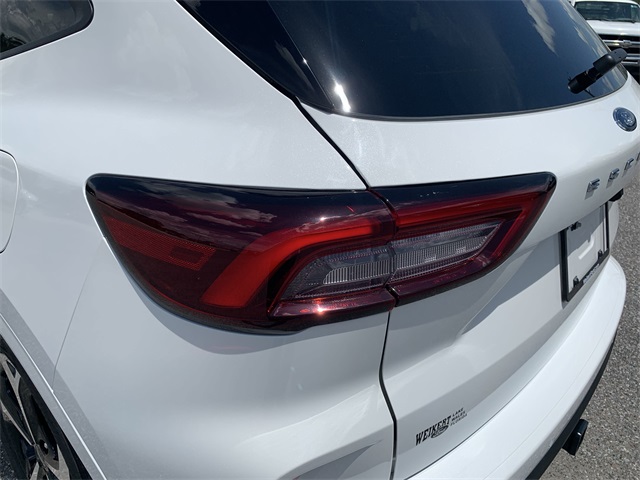 2025 Star White Metallic Tri-Coat Ford Escape ST-Line Elite AWD SUV