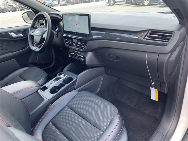 2025 Star White Metallic Tri-Coat Ford Escape ST-Line Elite AWD SUV