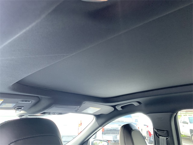 2025 Star White Metallic Tri-Coat Ford Escape ST-Line Elite AWD SUV