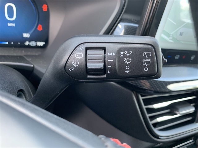 2025 Star White Metallic Tri-Coat Ford Escape ST-Line Elite AWD SUV