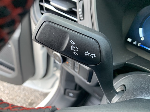2025 Star White Metallic Tri-Coat Ford Escape ST-Line Elite AWD SUV