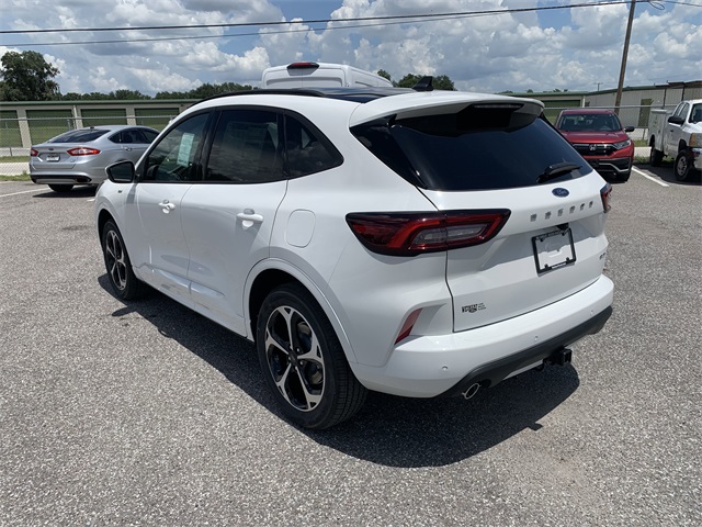 2025 Star White Metallic Tri-Coat Ford Escape ST-Line Elite AWD SUV