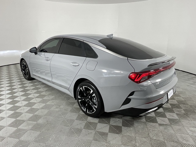 2024 Kia K5 GT-Line photo 3