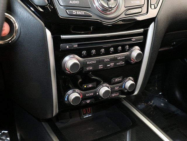 2019 Nissan Pathfinder S photo 20