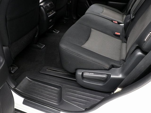 2019 Nissan Pathfinder S photo 26
