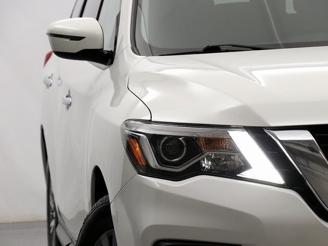 2019 Nissan Pathfinder S photo 4
