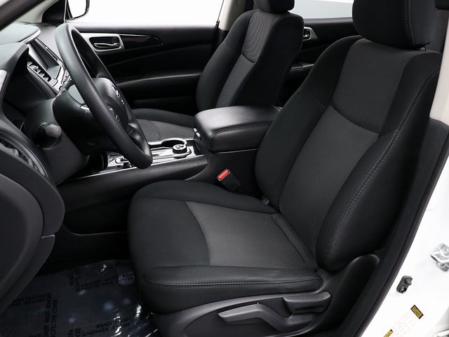 2019 Nissan Pathfinder S photo 9