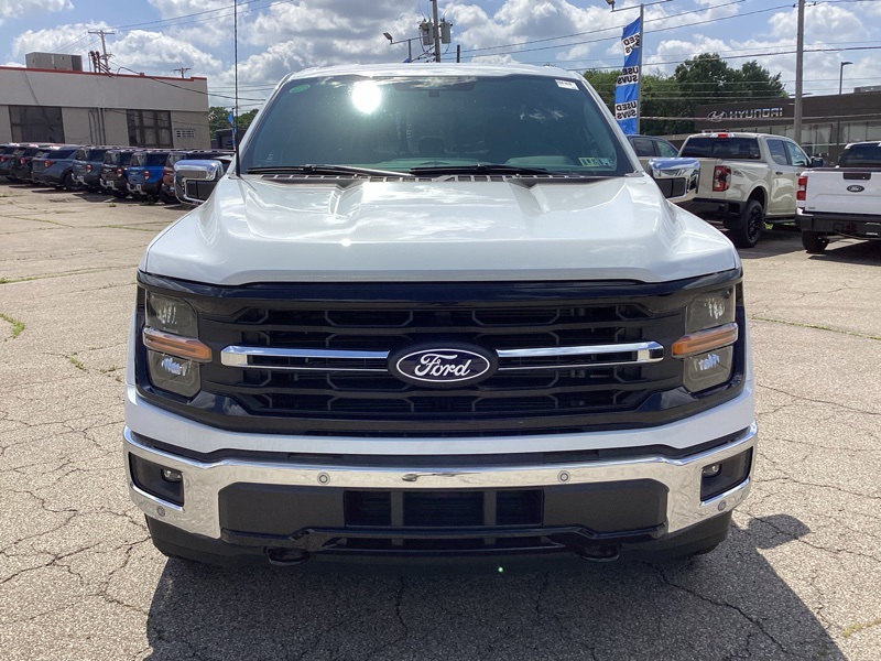 2025 Ford F-150 XLT photo 2