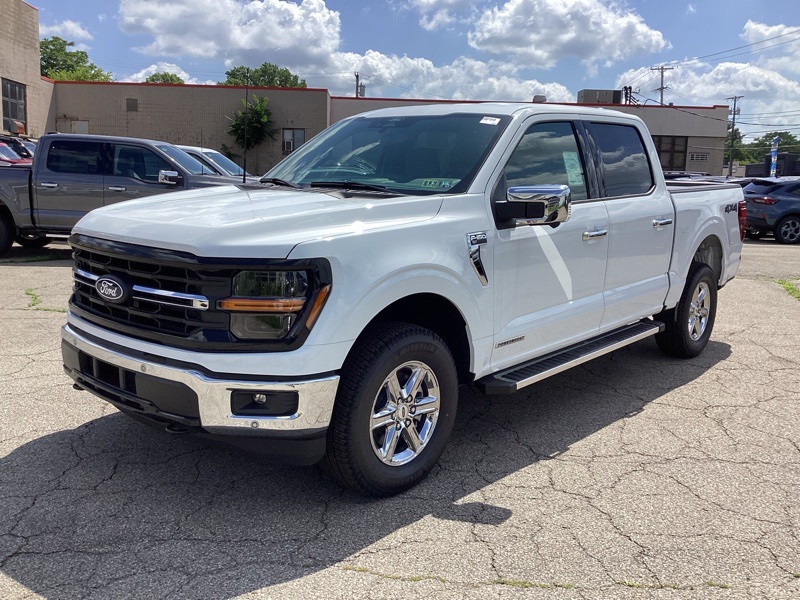 2025 Ford F-150 XLT photo 3