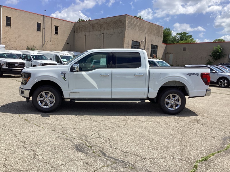 2025 Ford F-150 XLT photo 4