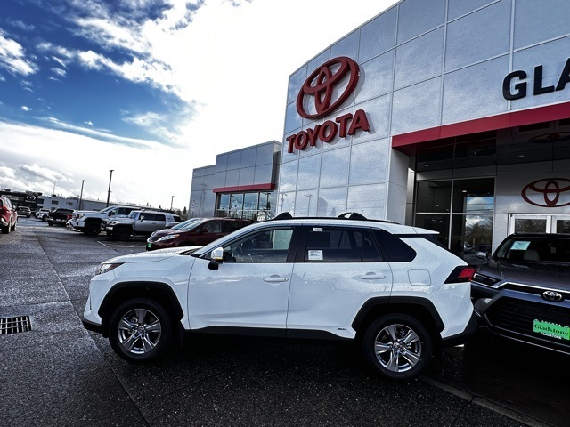 new 2025 Toyota RAV4 Hybrid car