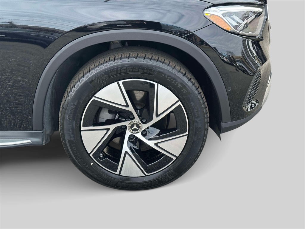 used 2024 Mercedes-Benz GLC car, priced at $38,995