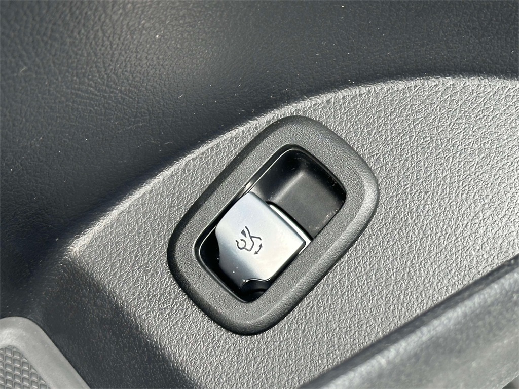 used 2024 Mercedes-Benz GLC car, priced at $38,995