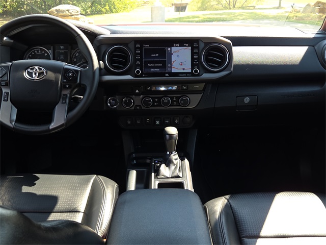 2022 Toyota Tacoma TRD Off-Road photo 10