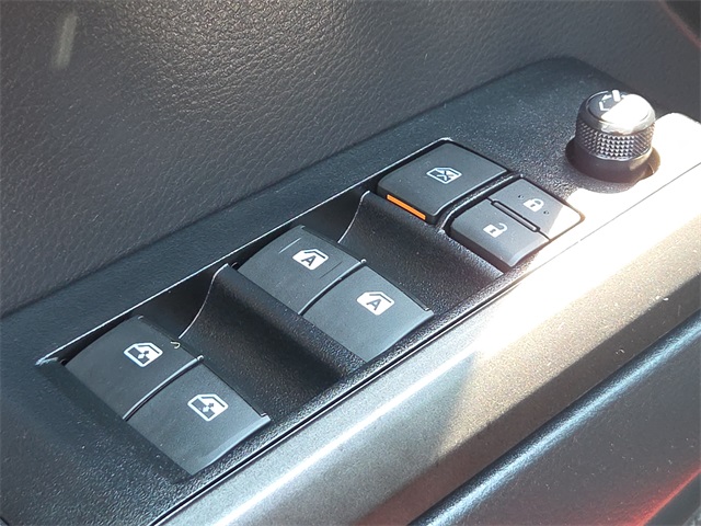 2022 Toyota Tacoma TRD Off-Road photo 17