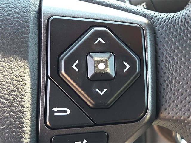 2022 Toyota Tacoma TRD Off-Road photo 22
