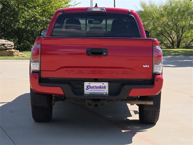2022 Toyota Tacoma TRD Off-Road photo 6