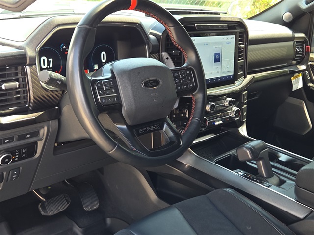 2023 Ford F-150 Raptor photo 14