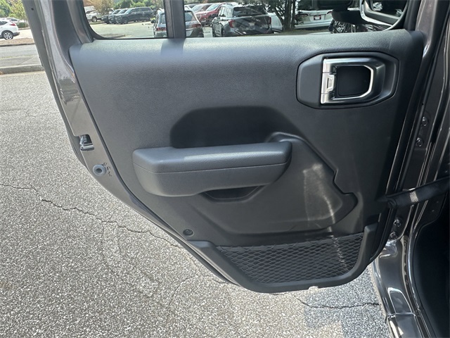 2025 Jeep Wrangler Sport S photo 18