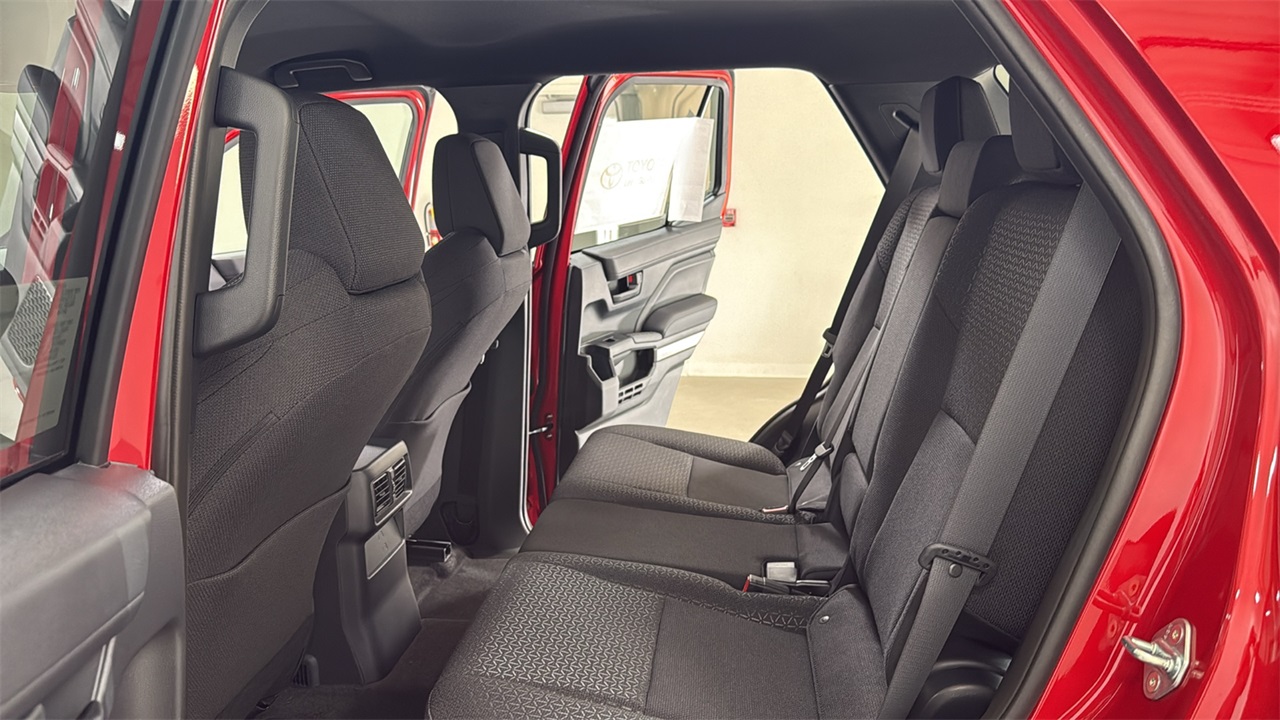 2025 Toyota 4Runner SR5 photo 13