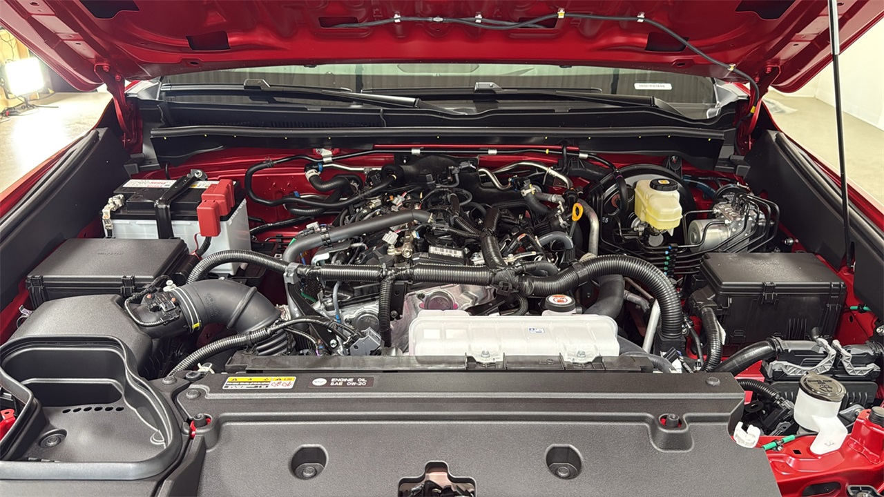 2025 Toyota 4Runner SR5 photo 23