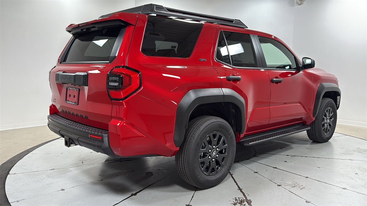 2025 Toyota 4Runner SR5 photo 4