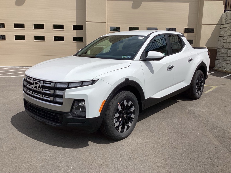 Used 2025 Hyundai Santa Cruz Truck