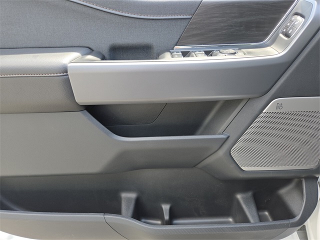 New 2025 Ford F-150 SuperCrew 6.5' Box Lariat