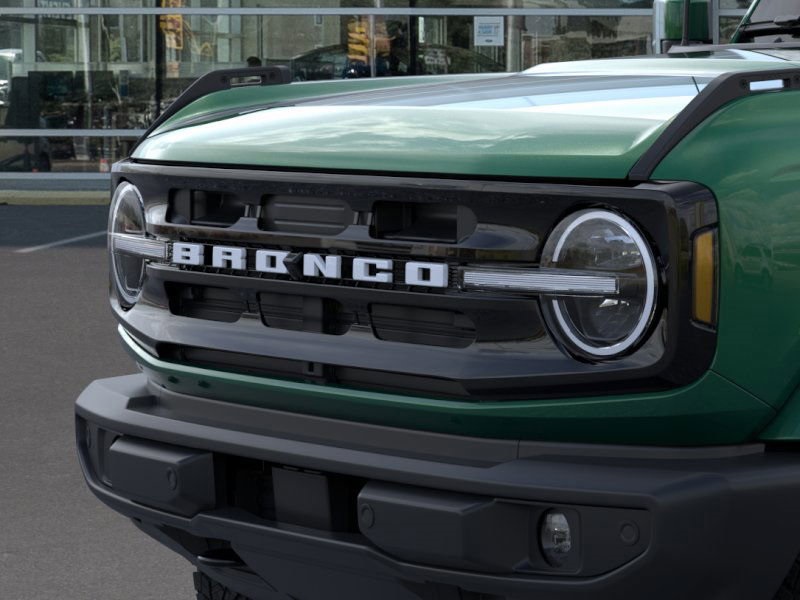 2025 Ford Bronco Outer Banks photo 17