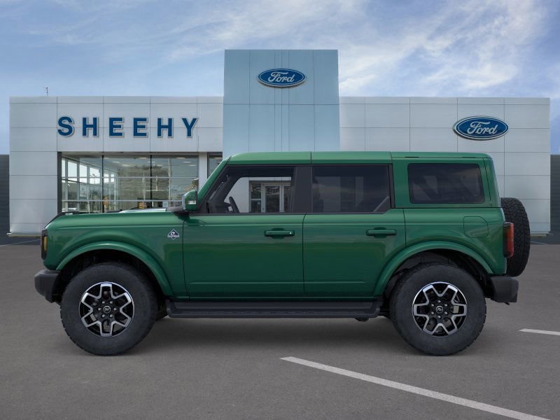 2025 Ford Bronco Outer Banks photo 2