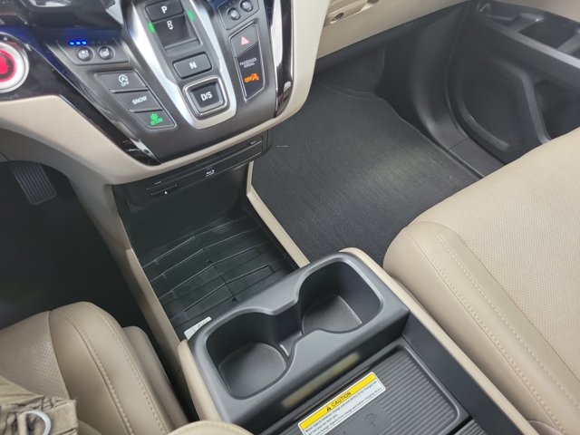 2020 Red Honda Odyssey Elite FWD Van