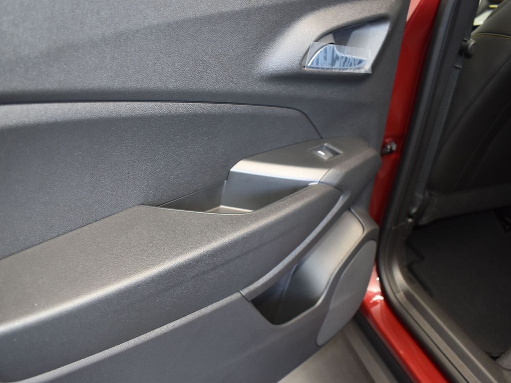 2025 Crimson Chevrolet Trax LT FWD SUV