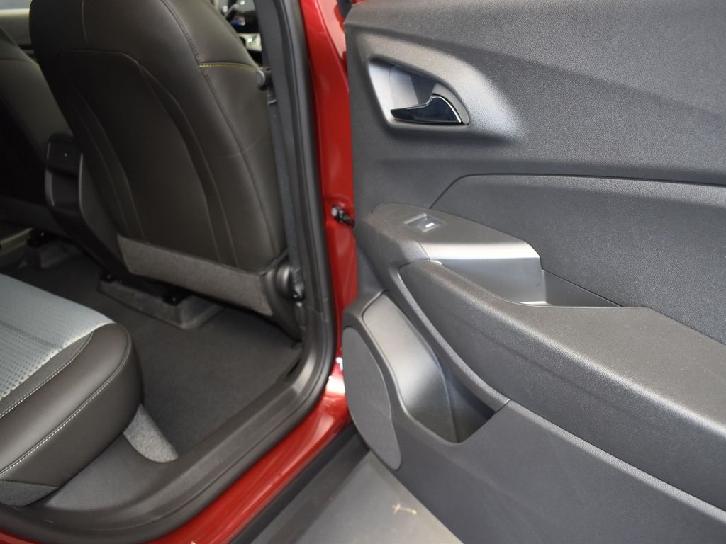 2025 Crimson Chevrolet Trax LT FWD SUV