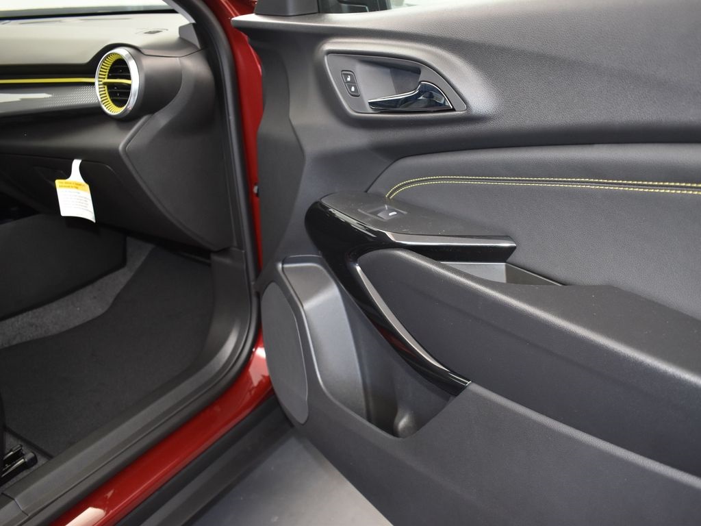 2025 Crimson Chevrolet Trax LT FWD SUV