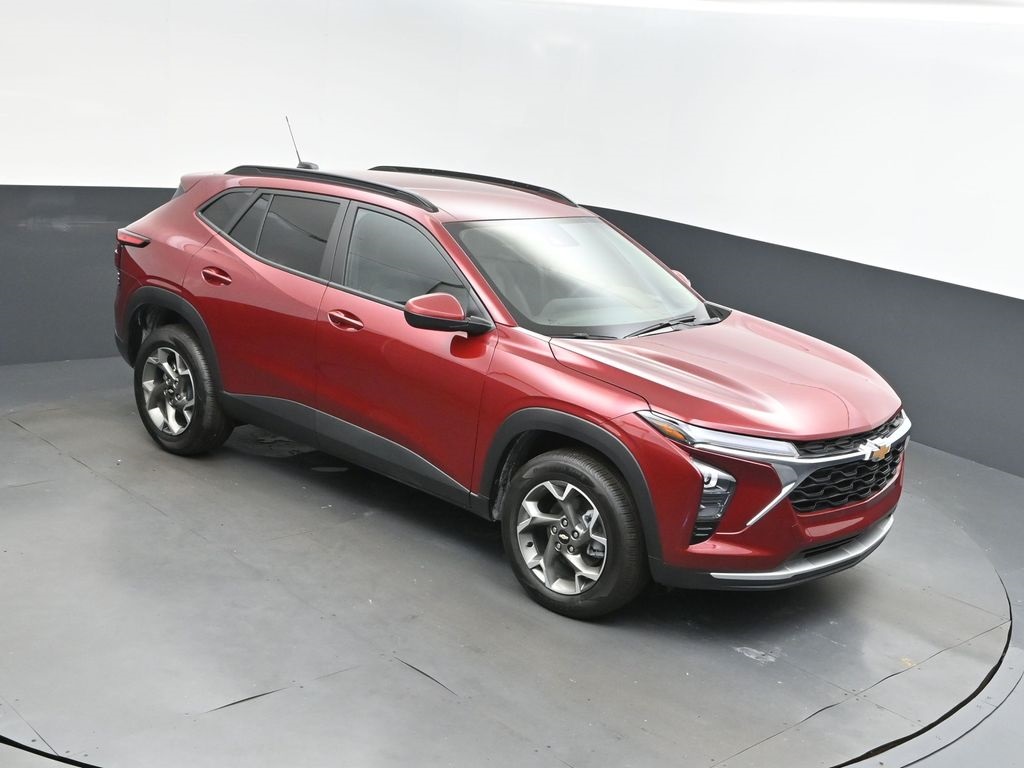 2025 Crimson Chevrolet Trax LT FWD SUV
