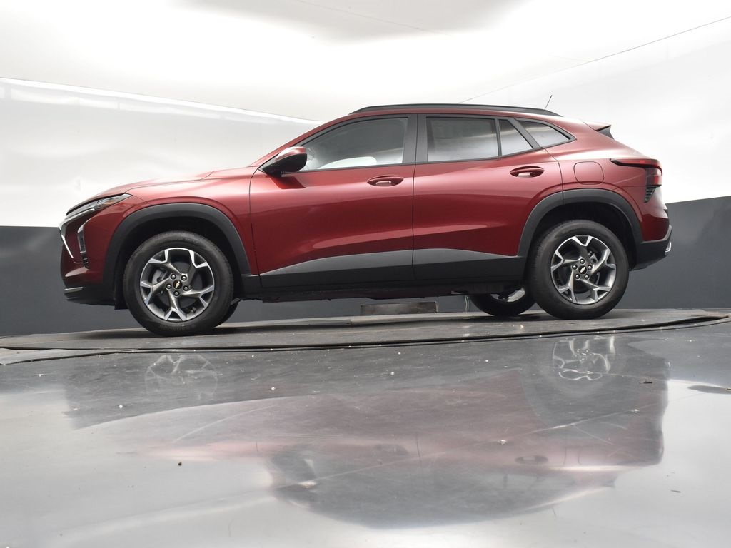 2025 Crimson Chevrolet Trax LT FWD SUV