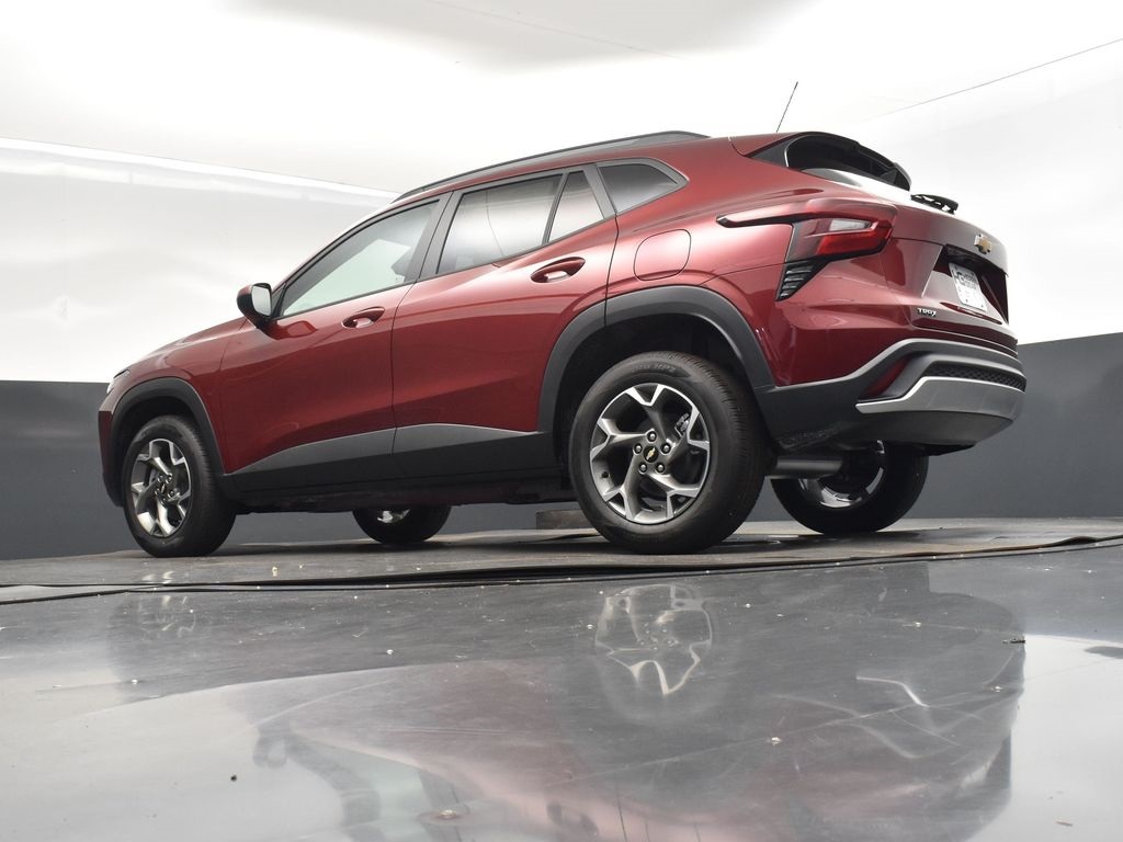 2025 Crimson Chevrolet Trax LT FWD SUV