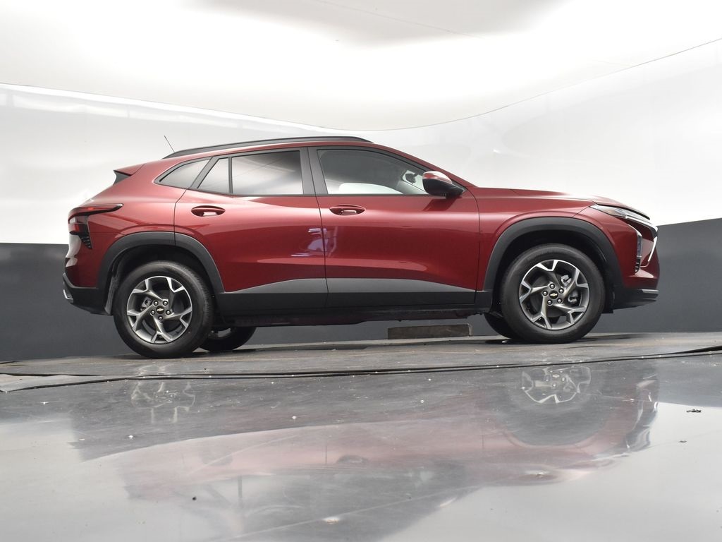2025 Crimson Chevrolet Trax LT FWD SUV