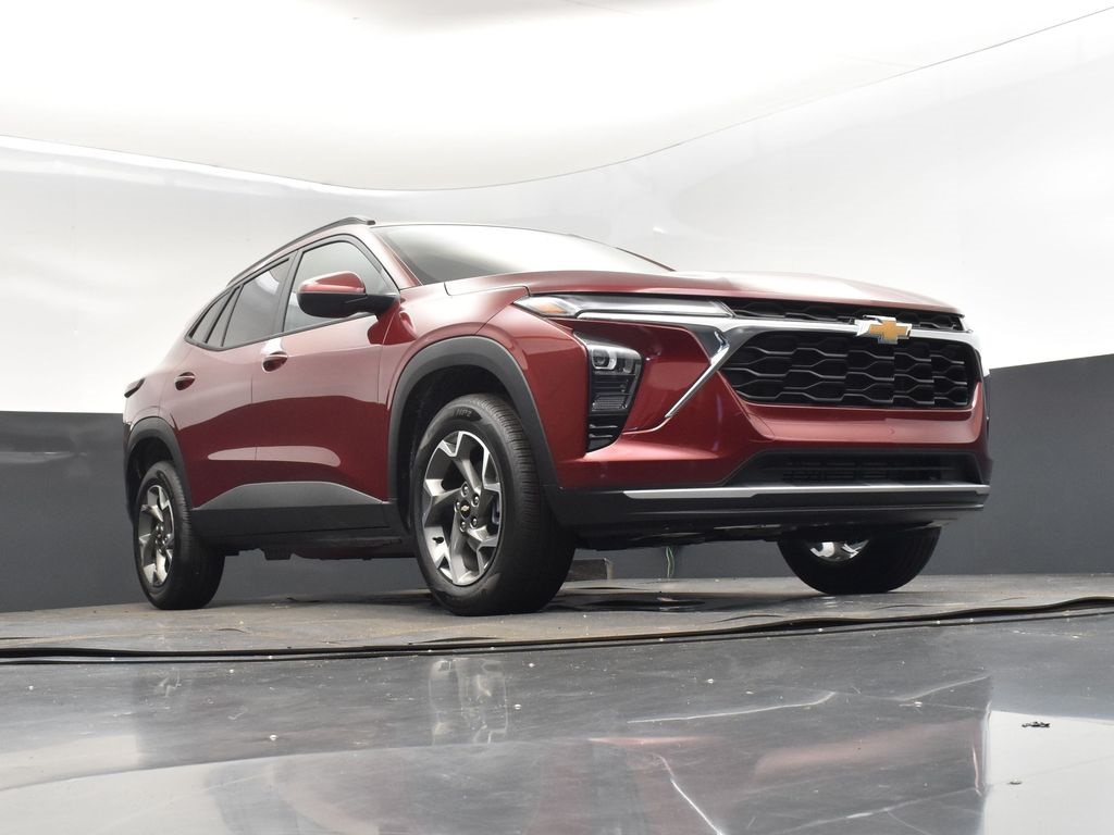 2025 Crimson Chevrolet Trax LT FWD SUV