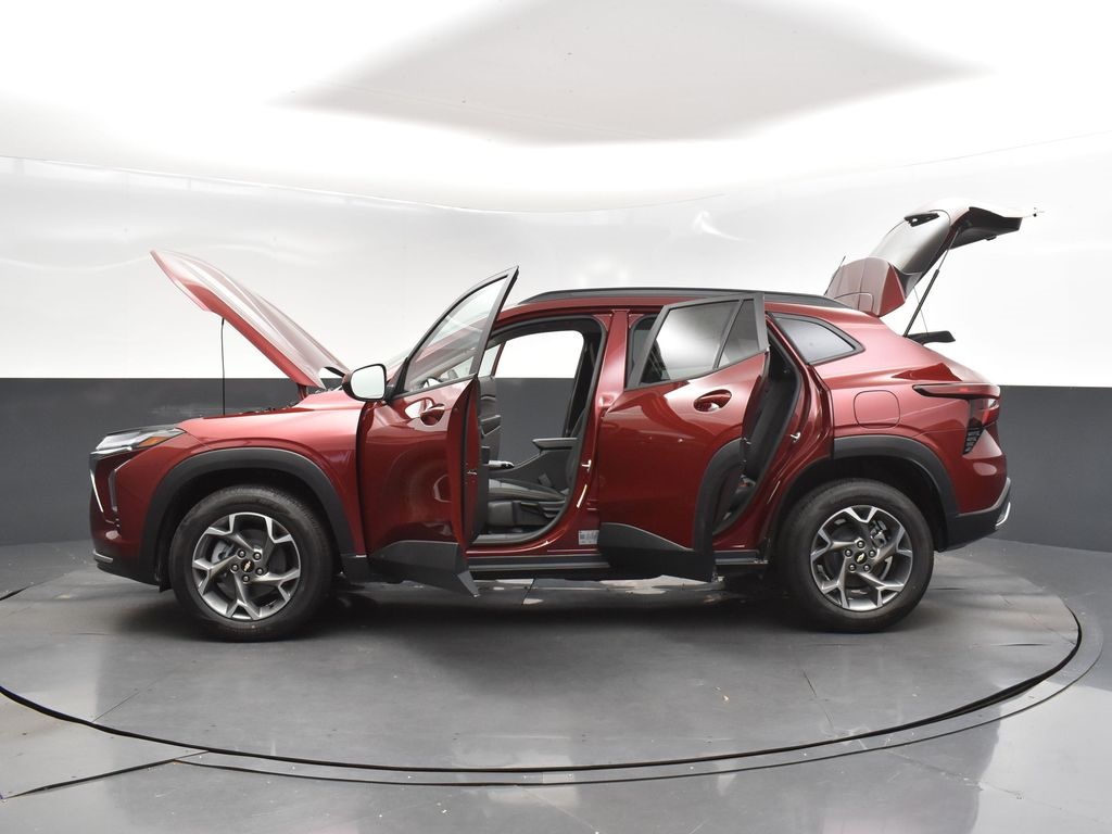 2025 Crimson Chevrolet Trax LT FWD SUV