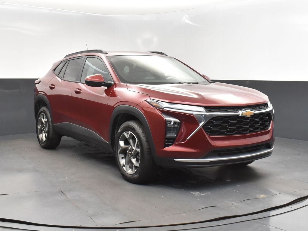 2025 Crimson Chevrolet Trax LT FWD SUV