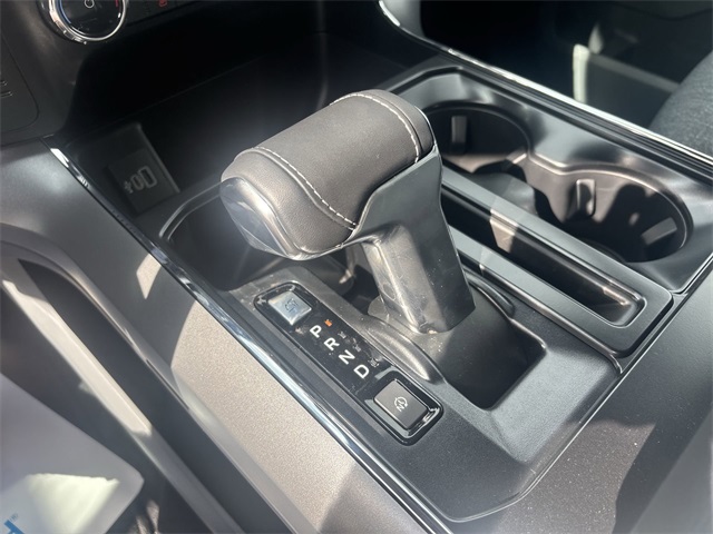2025 Ford F-150 Lightning XLT photo 20