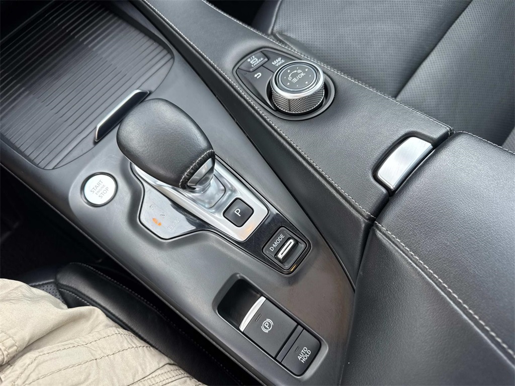 2019 Infiniti QX50 Essential photo 24
