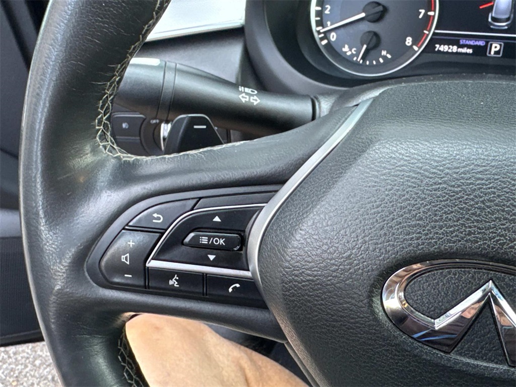 2019 Infiniti QX50 Essential photo 27
