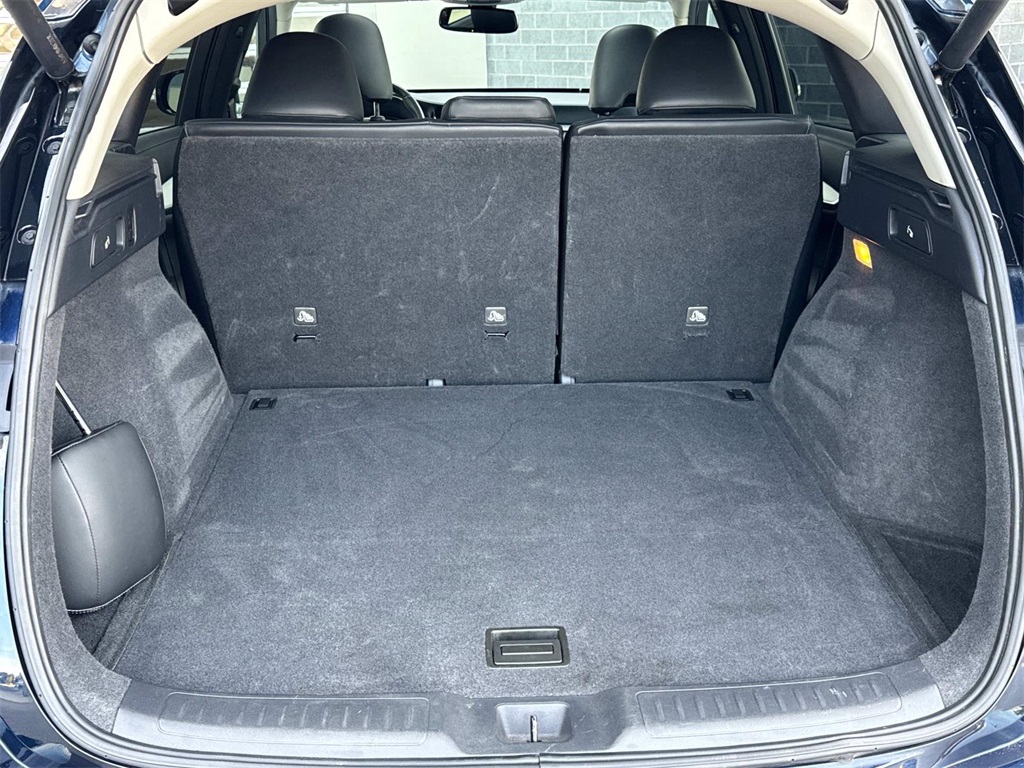 2019 Infiniti QX50 Essential photo 6