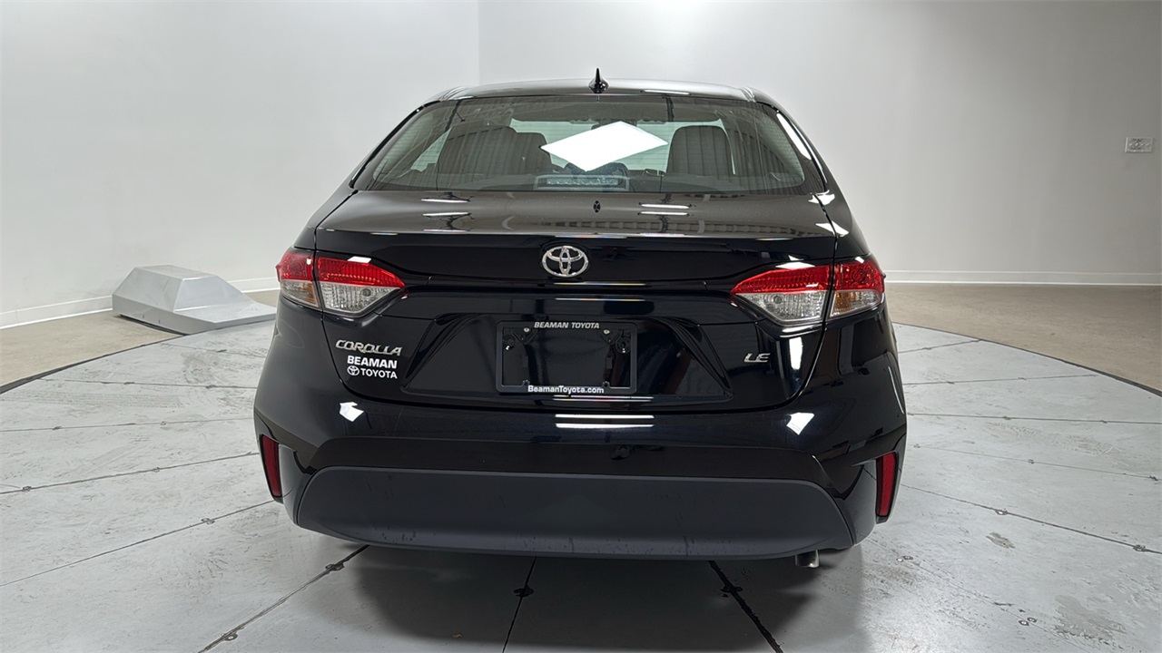 2026 Toyota Corolla LE photo 4