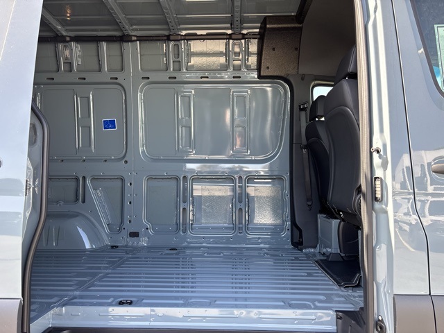 Sprinter Cargo Van 2500 w/144-Inch Wheelbase