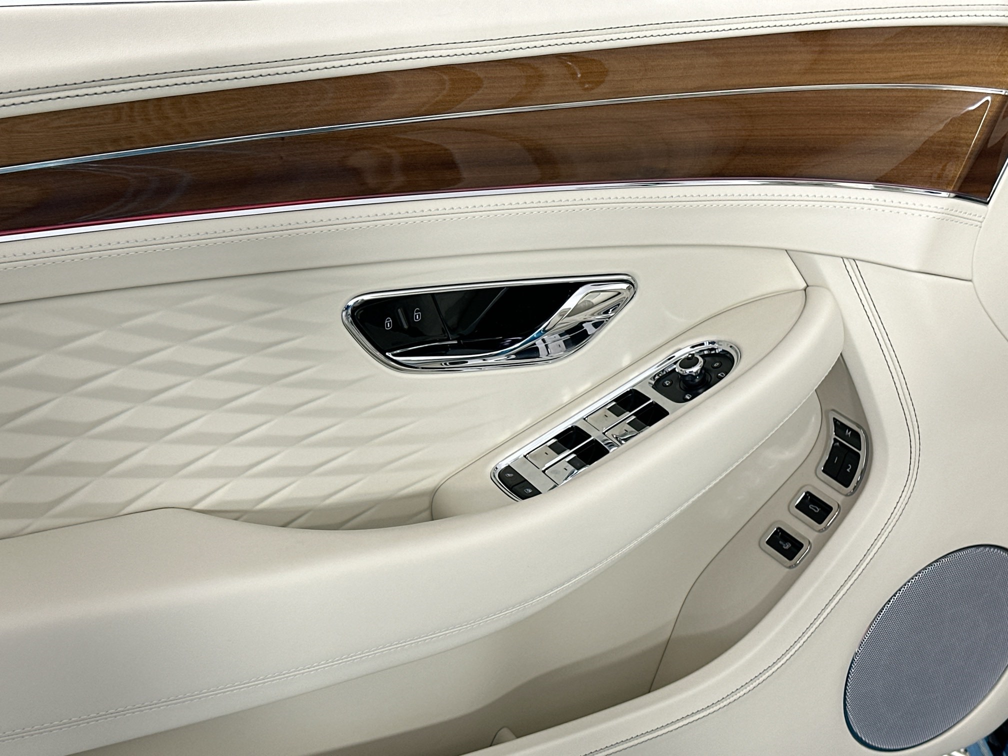 new 2026 Bentley Continental GTC car