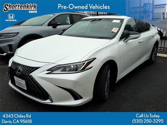 2022 Lexus ES Hybrid 300h