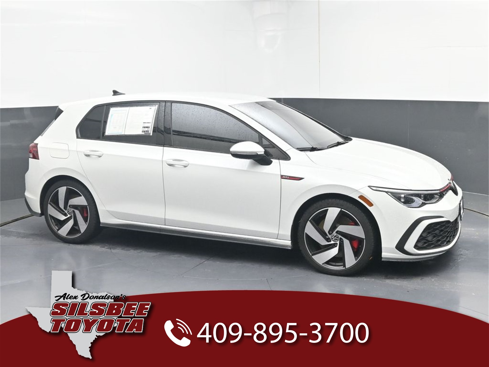 2024 Volkswagen Golf GTI S's photo